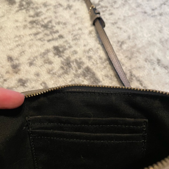 Coach gold crossbody - Picture 2 of 3